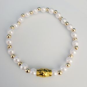 Radiant Pearlescent Majesty Stretch Bracelet